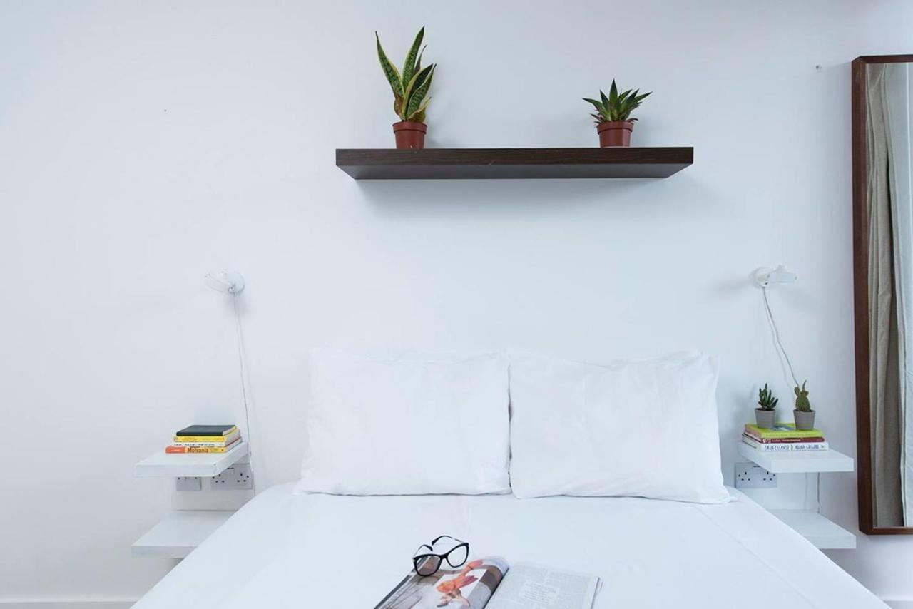 Stylish 2 Bedroom Flat With Balcony In Londen Buitenkant foto